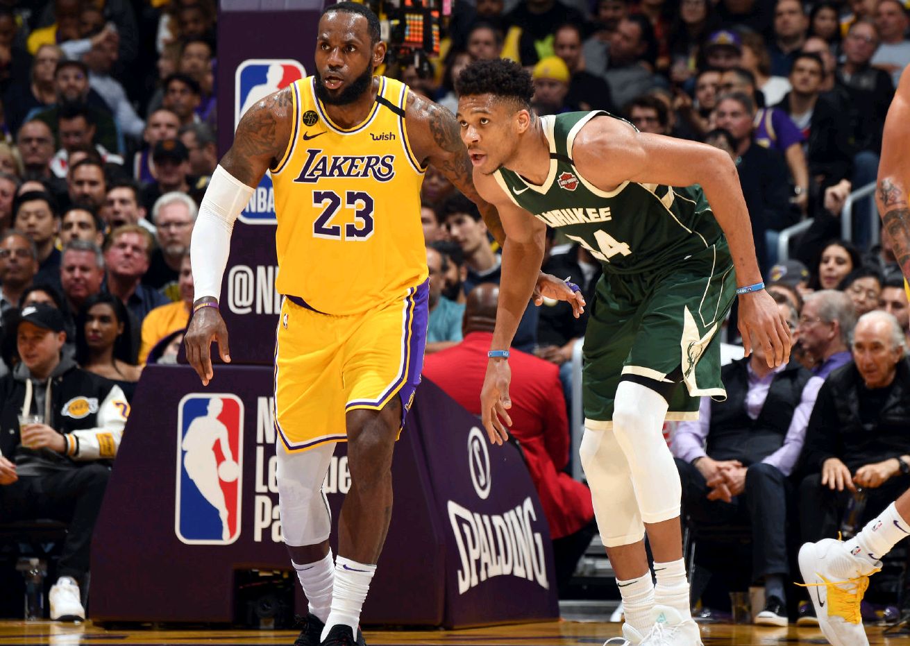 爱游戏APP-雄鹿鏖战掘金，乔治扛起全队