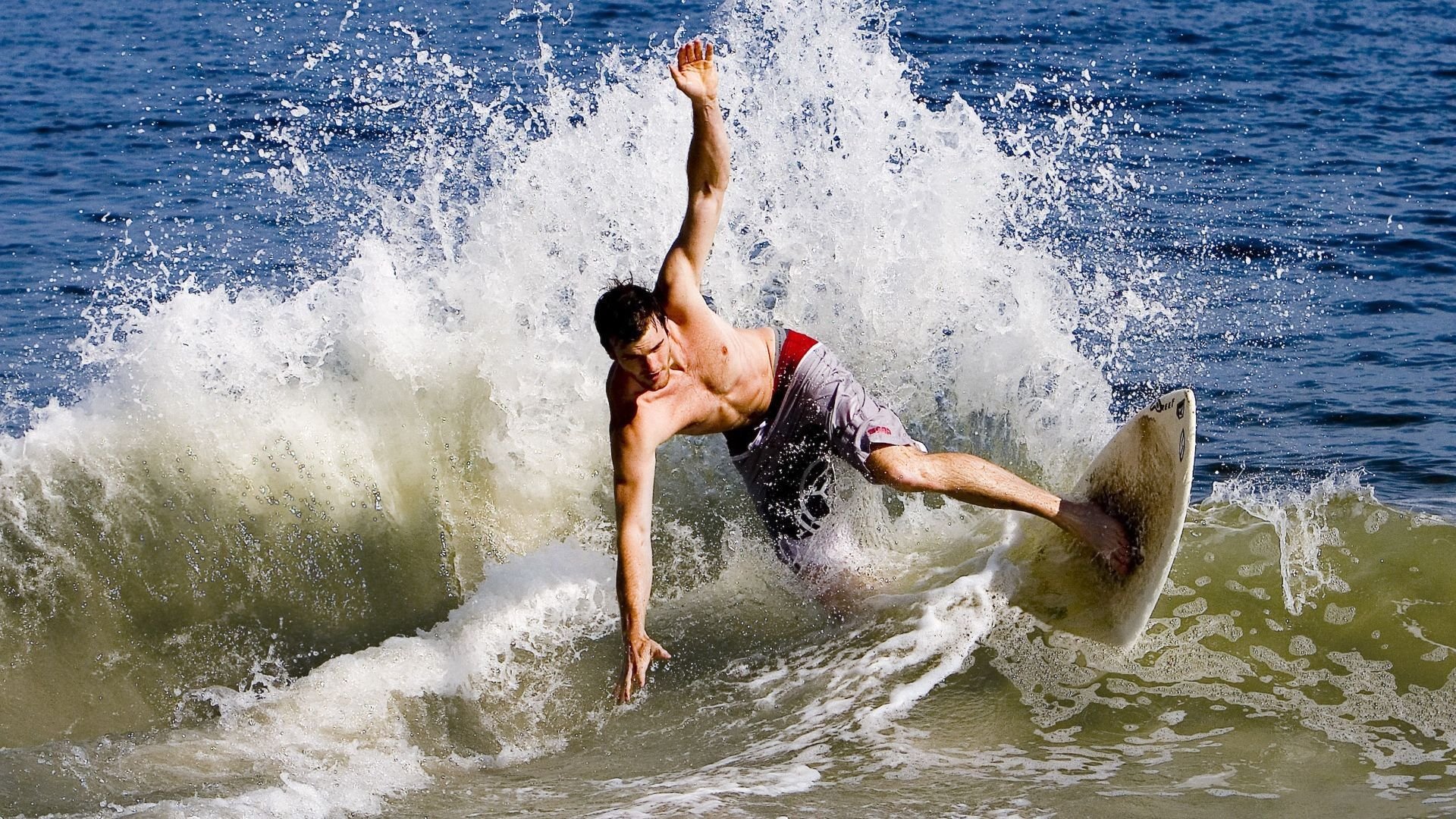 爱游戏大厅-马刺一波带走新疆队，文班亚马关键时刻站出来